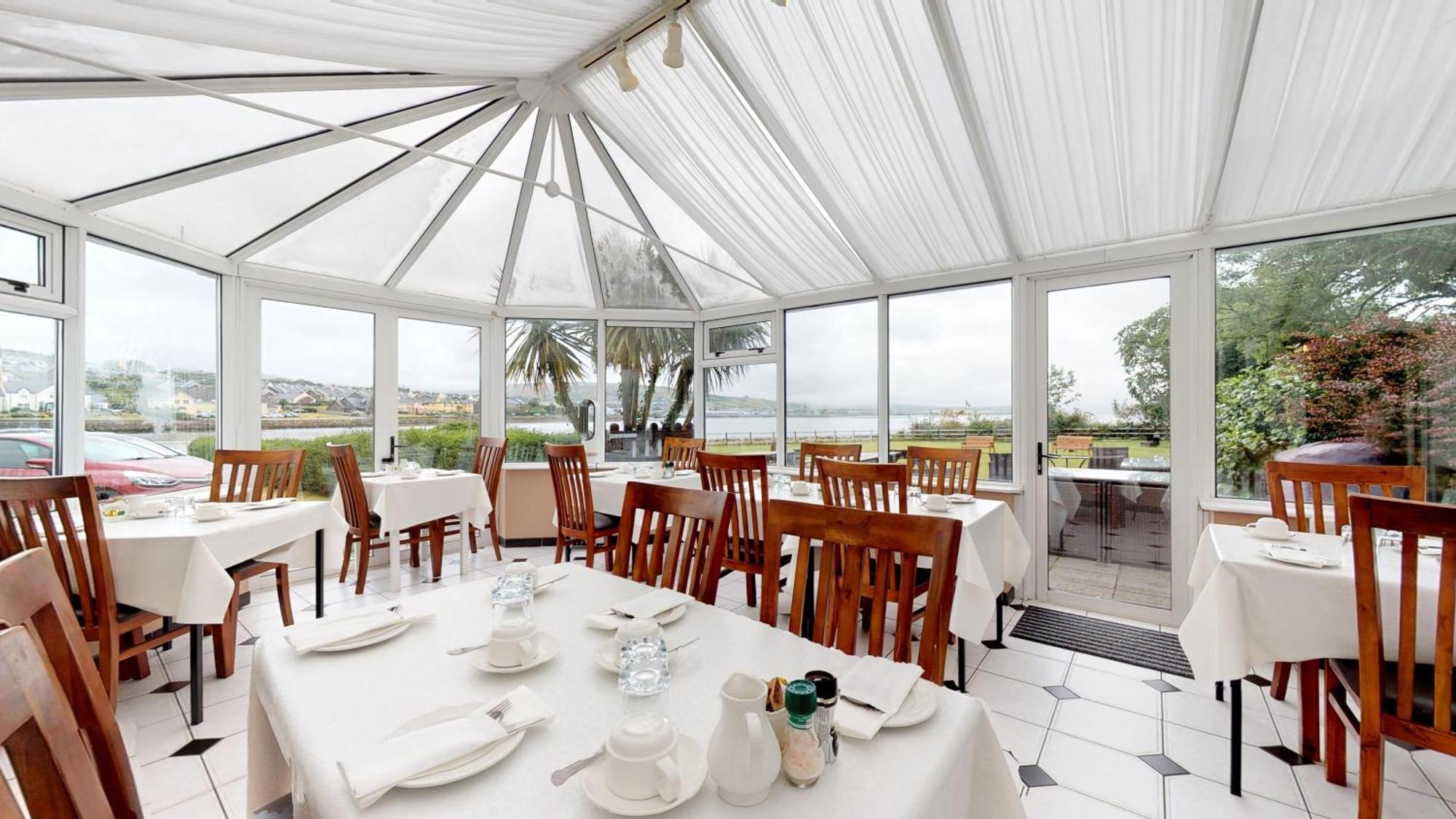 Milltown House Dingle Hotel ภายนอก รูปภาพ