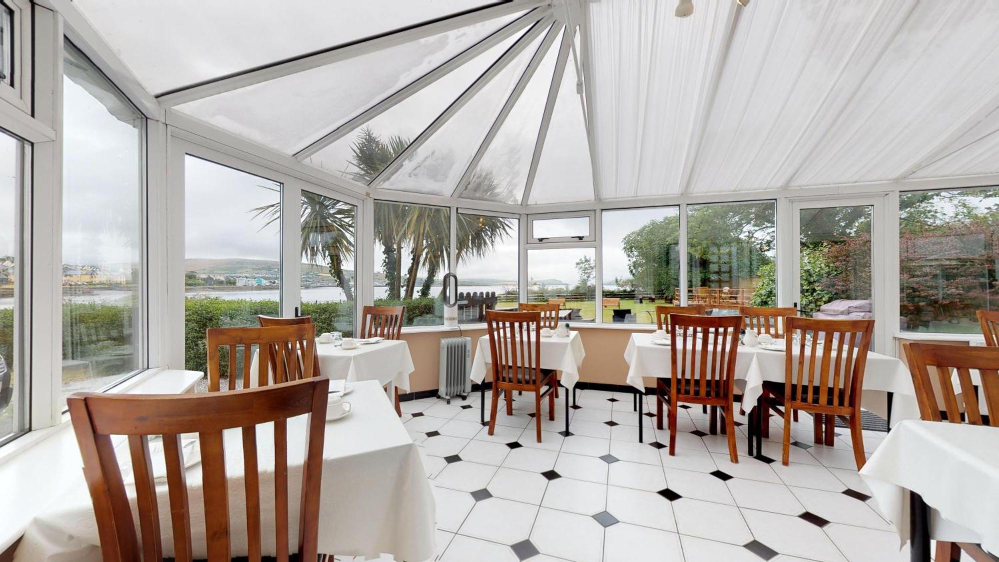 Milltown House Dingle Hotel ภายนอก รูปภาพ