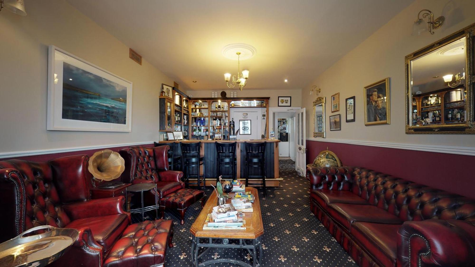 Milltown House Dingle Hotel ภายนอก รูปภาพ
